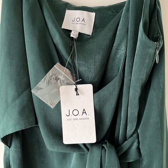 Green Silky Dress with Tags. Size L - Picture 2 of 5